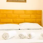 Comfortable Apartament Golem (Tirana)