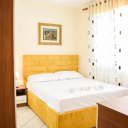 Comfortable Golem * Golem (Tirana)